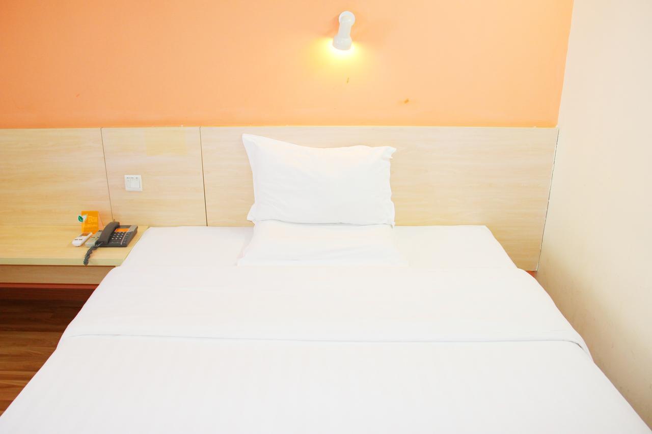 Iu Hotel Guangzhou Jingxi Nanfang Hospital Station מראה חיצוני תמונה